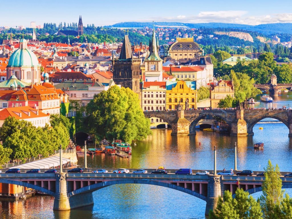 20-prague-czech-republic-5.81-million-overnight-visitors-in-2016-1024x768