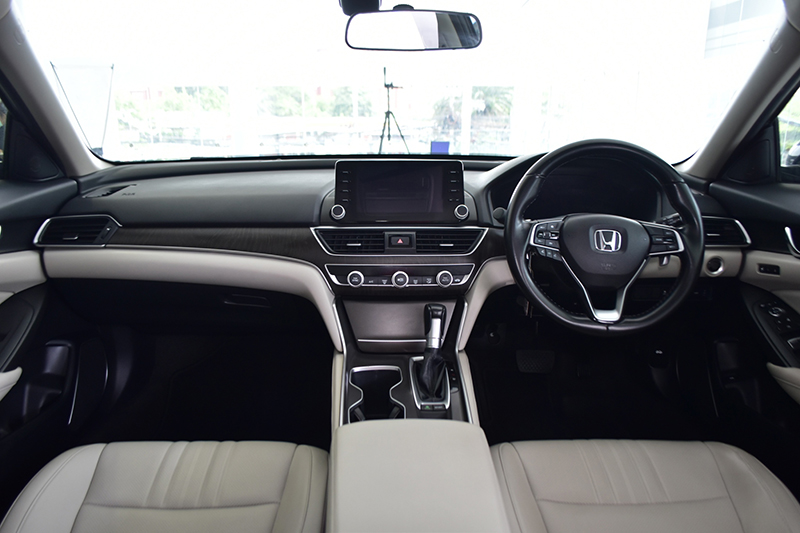 HONDA ACCORD 1.5 EL 