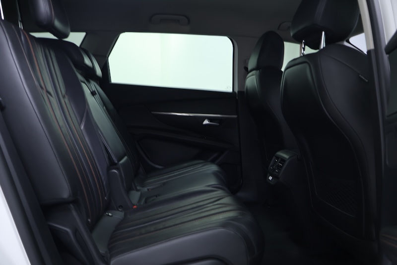 PEUGEOT 5008 Active