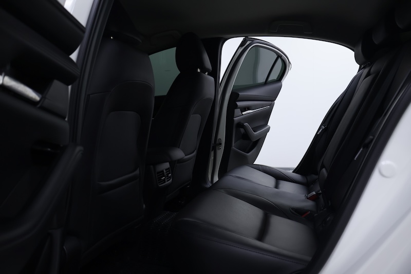 MAZDA 3.2 0S SKYACTIV (4Dr) 
