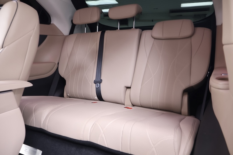 X PENG X9 LUXURY