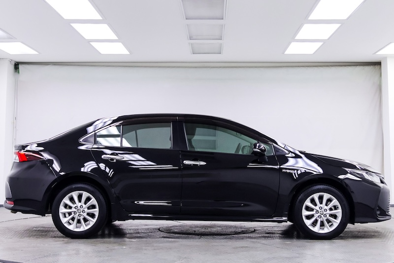 TOYOTA ALTIS Corolla1.8 Hv Smart 