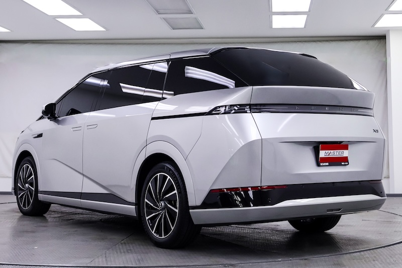 X PENG X9 LUXURY