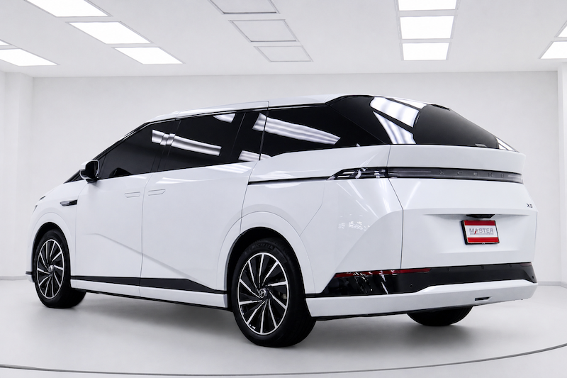 X PENG X9 LUXURY
