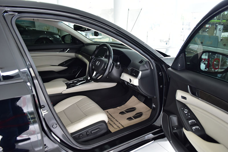 HONDA ACCORD 2.0 Hybrid