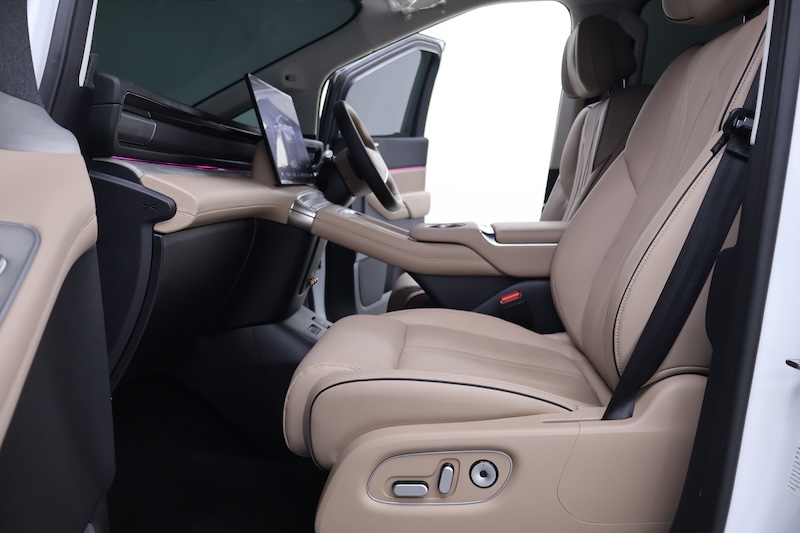 X PENG X9 LUXURY