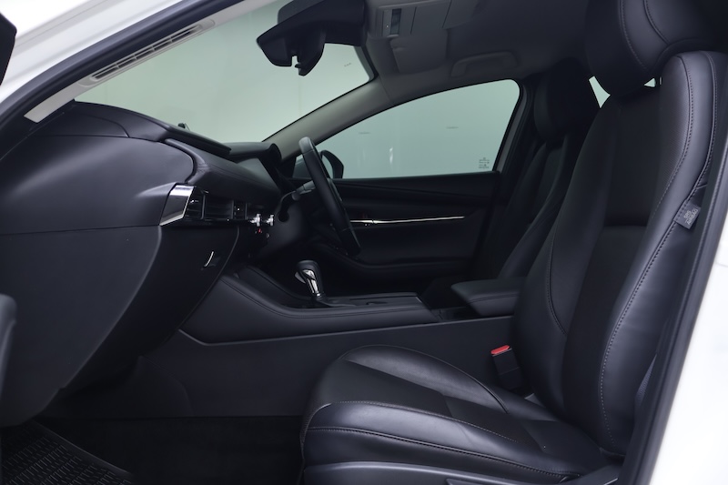 MAZDA 3.2 0S SKYACTIV (4Dr) 
