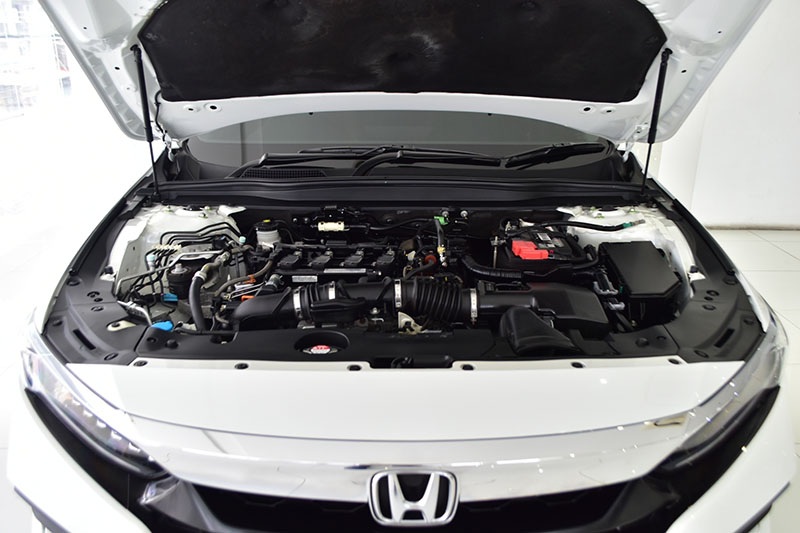 HONDA ACCORD 1.5 TURBO EL