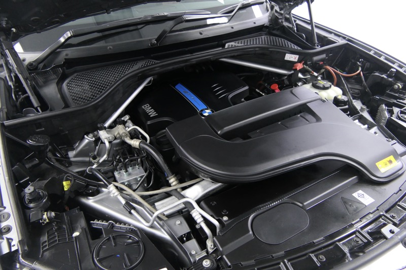 4.0e xDrive M Sport - F15