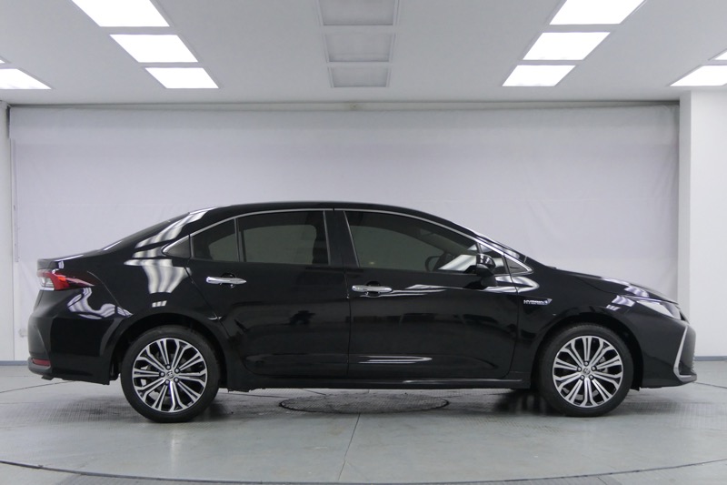 TOYOTA ALTIS 1.8 HYBRID HIGH