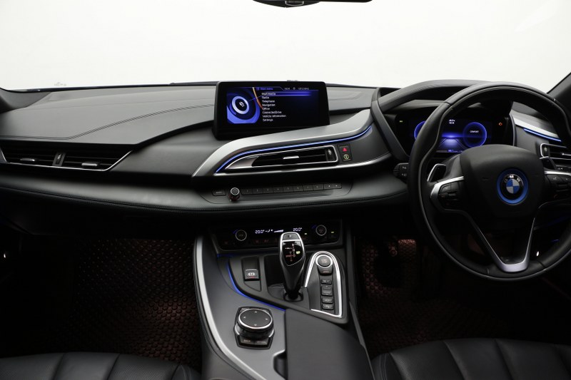 Bmw i8 discount 1.5 hybrid
