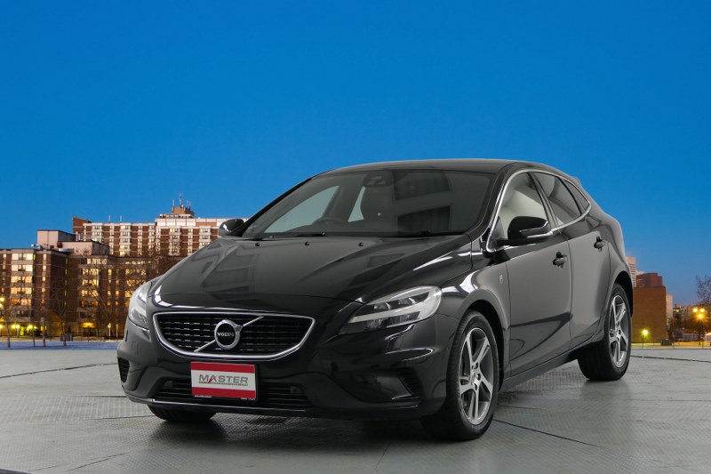 2018 Volvo V40