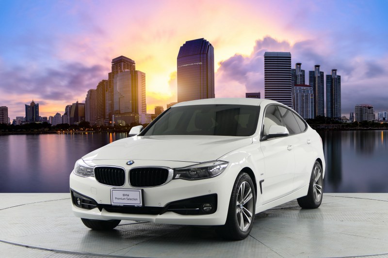 2018 BMW 3 Series