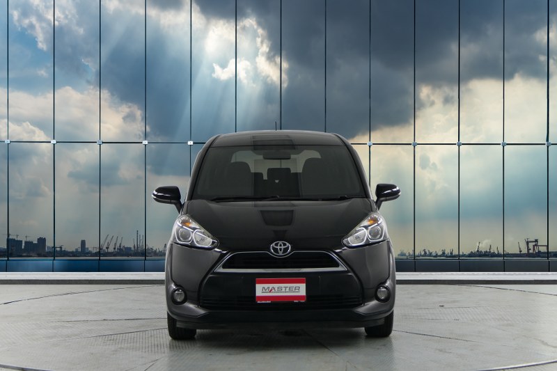 Toyota Sienta 1.5 G