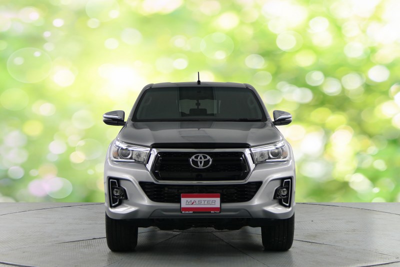 TOYOTA REVO D-CAB 2.8 G AT 4WD 