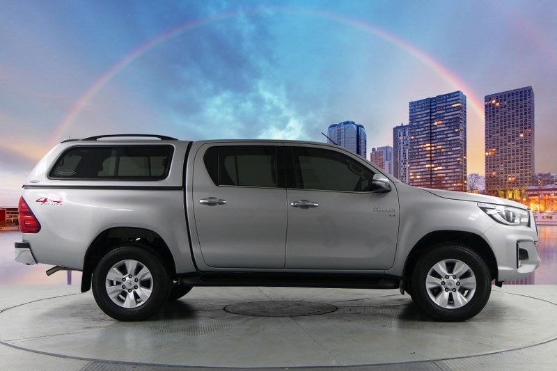 TOYOTA REVO DOUBLE CAB 2.8 G (4WD) (AT)