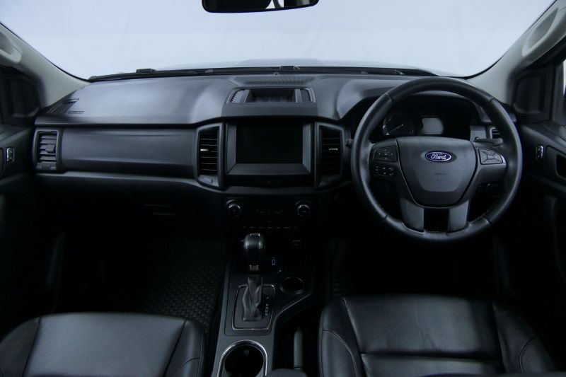 FORD EVEREST 2.0 TURBO TREND 2WD AT