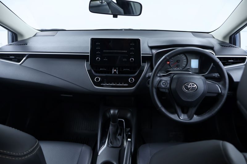 Altis 1.6 G