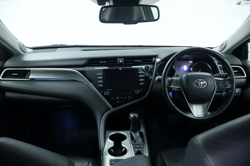Hybrid 2.5 Premium Luxury