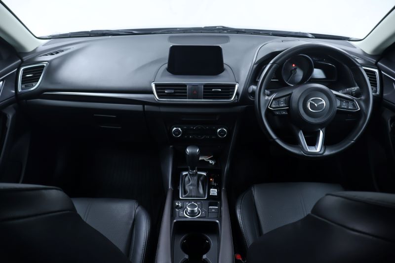 MAZDA 3 2.0 S Skyactiv(5Dr)