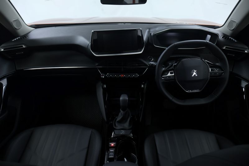 PEUGEOT 2008 1.2 TURBO