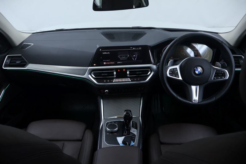 BMW 330Li M Sport - G28