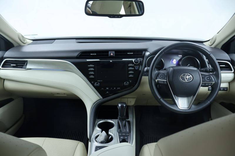 TOYOTA CAMRY HYBRID2.5 PREMIUM