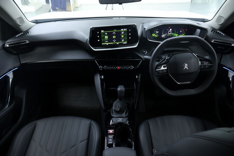 PEUGEOT 2008 1.2 TURBO