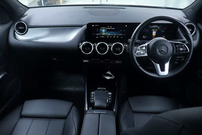 BENZ GLA200 Progessive - W247