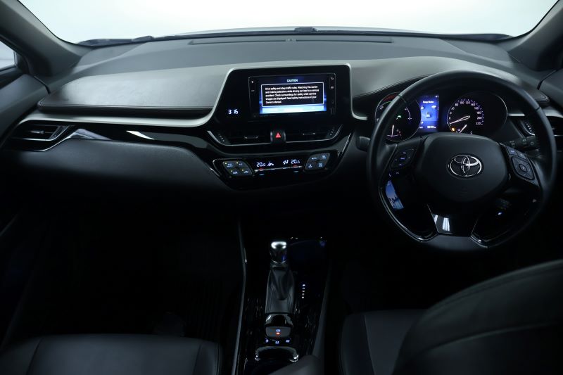 TOYOTA CHR 1.8 Hybrid MID 