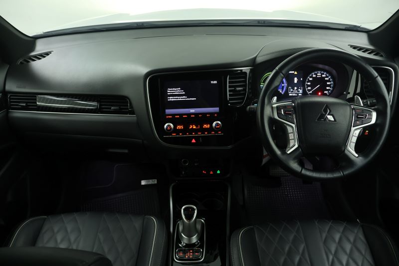 MITSUBISHI Outlander 2.4 Phev 