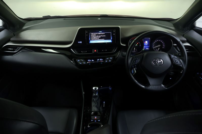 TOYOTA CH-R Hybrid1.8 MID 