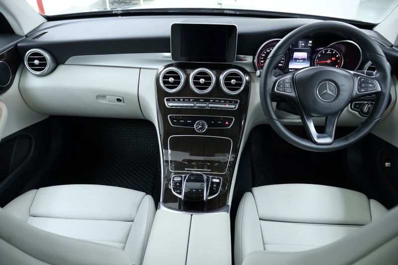 BENZ C250 COUPE W-205 