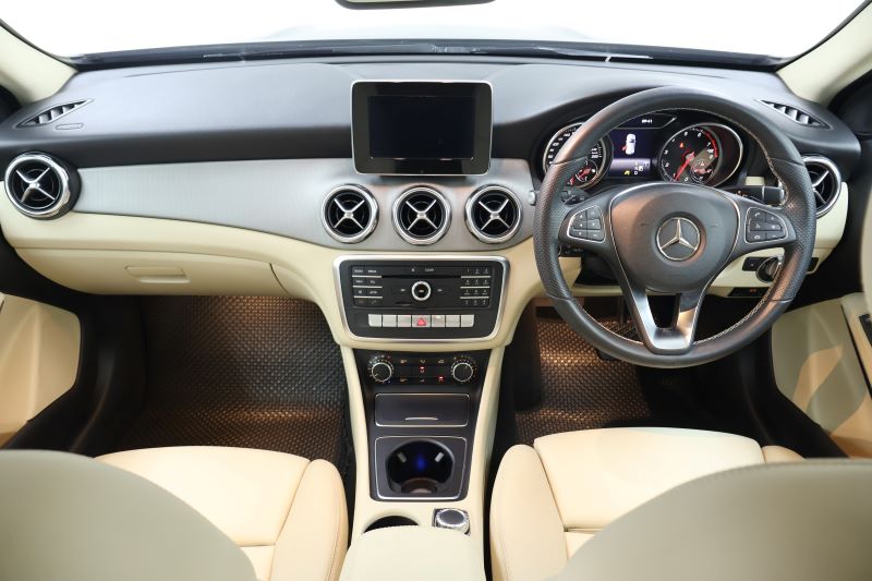 BENZ GLA200 Urban-w156 