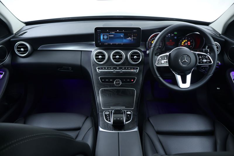 BENZ C300e AVATGARDE W205