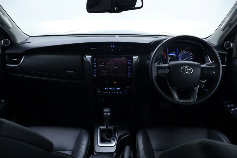 TOYOTA FORTUNER 2.4V 