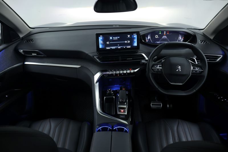 PEUGEOT 5008 Allure 