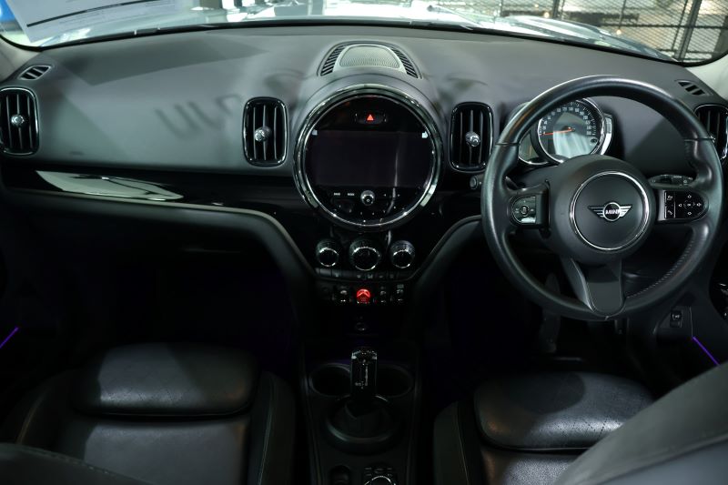MINI Countryman Entry F60 LCI