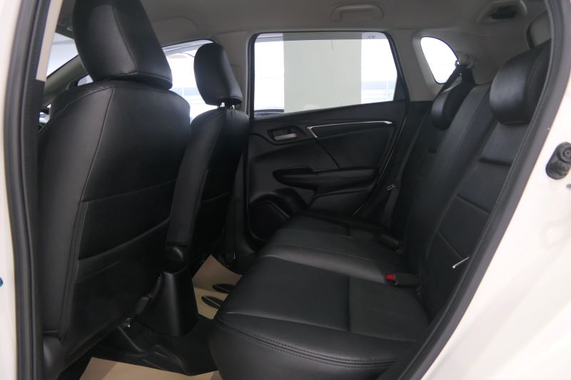HONDA JAZZ 1.5 V+ AT 