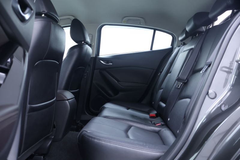 MAZDA 3 2.0 S Skyactiv(5Dr)