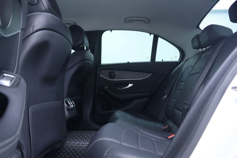 BENZ C220d Avantgarde - W205