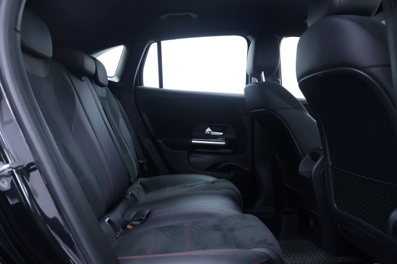 BENZ GLA 200 AMG-W247