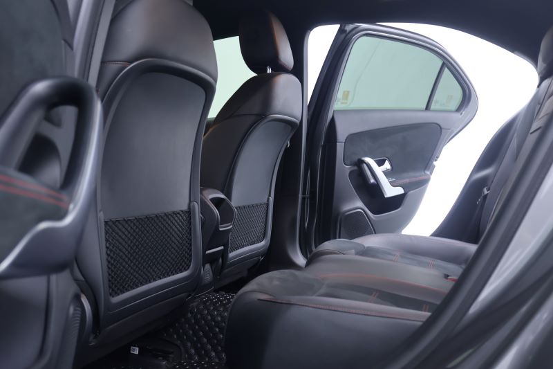 BENZ A200 AMG DYNAMIC - W177