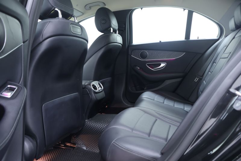 BENZ C300e AVANTGARDE-W205 