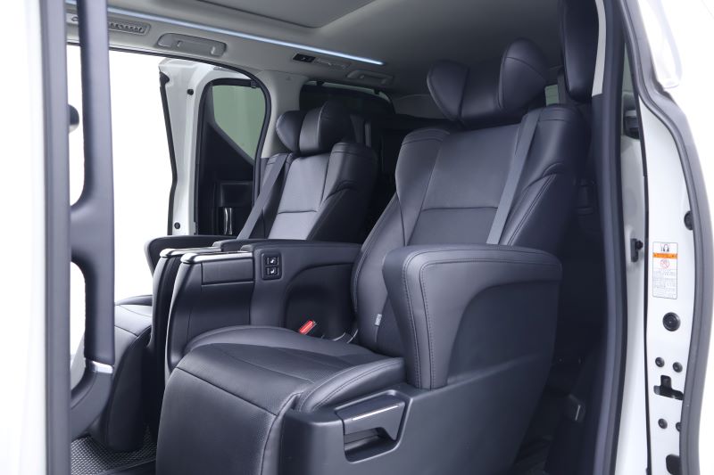 TOYOTA ALPLHARD 2.5 SC Package (Grey Market) 