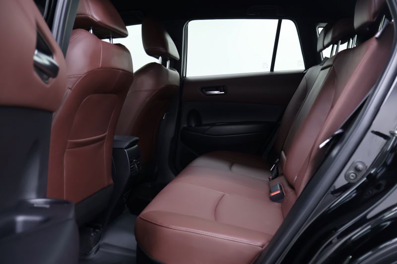 TOYOTA Collora Cross 1.8 HEV 
