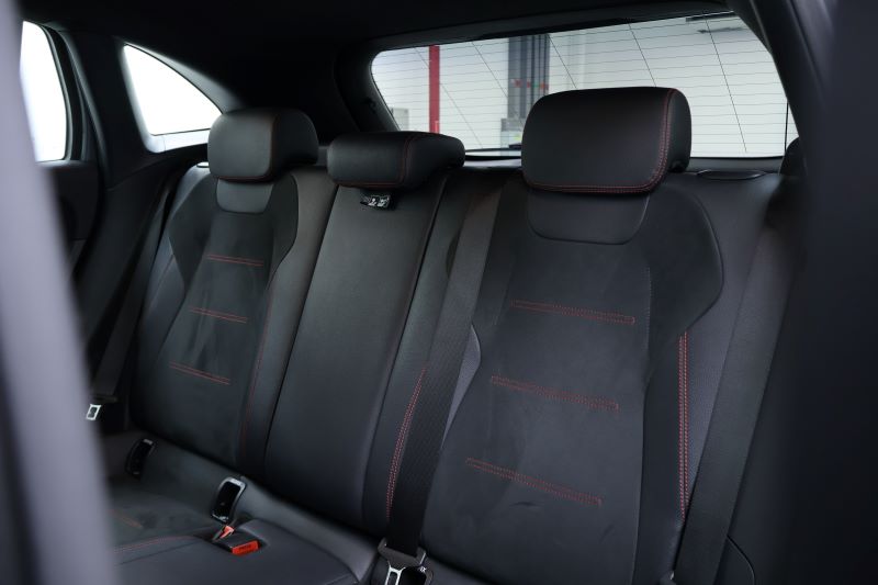 BENZ GLA200 AMG - W247 