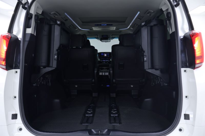 TOYOTA ALPLHARD 2.5 SC Package (Grey Market) 