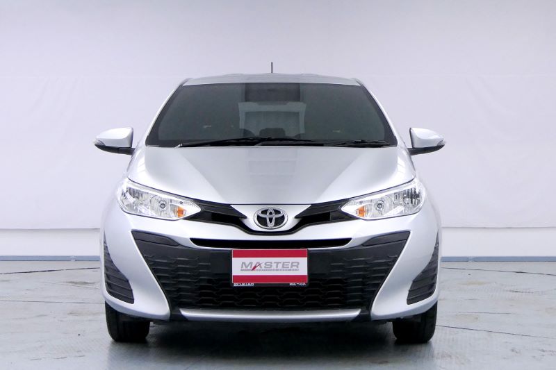 TOYOTA YARIS 1.2 E MNC