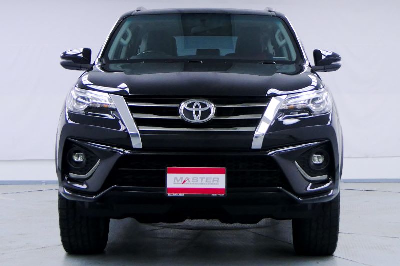 TOYOTA FORTUNER 2.8 V TRD Sportivo Zigma4 (4WD)